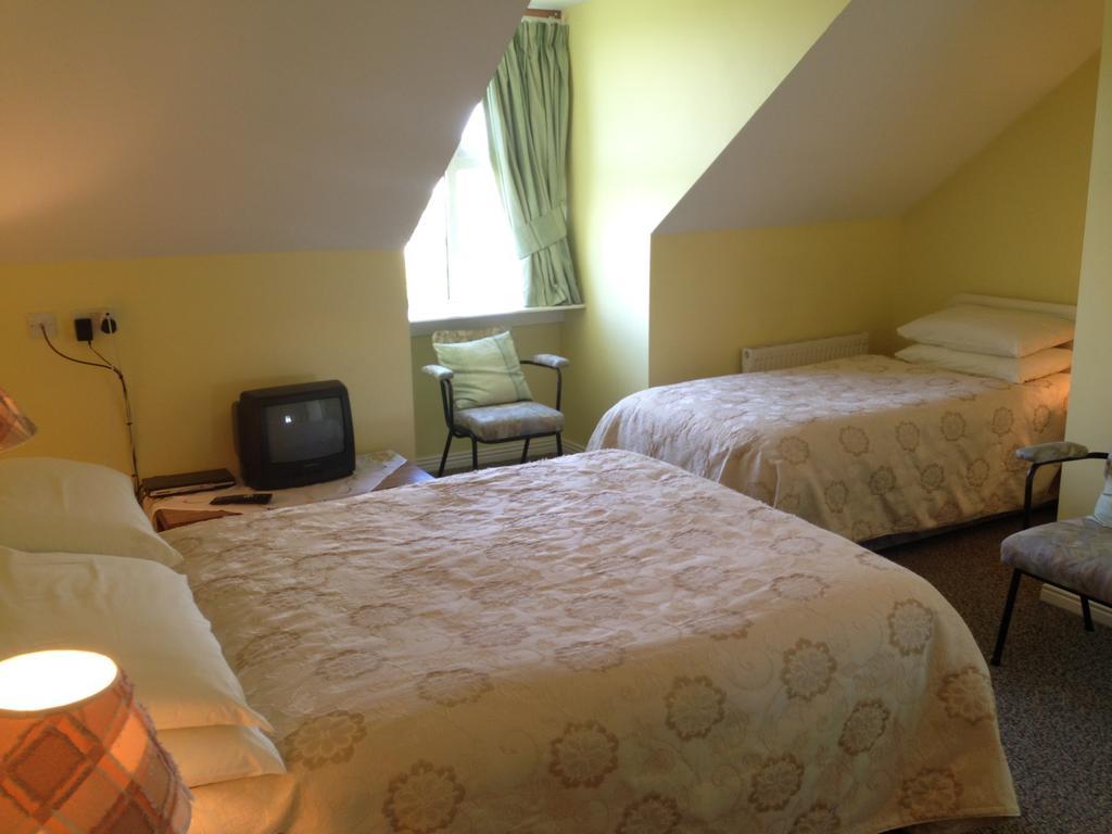An Gleann Accommodation Milltown Malbay Extérieur photo